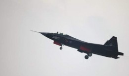 最新航展战机爆料,尖端战机亮相，未来空战格局再起波澜”