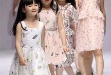 小女孩时装爆料视频下载,揭秘小女孩时装爆料视频