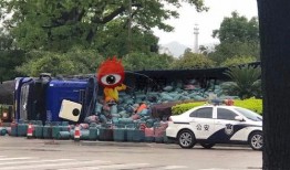 液化气罐车爆料视频,现场视频直击惊险瞬间