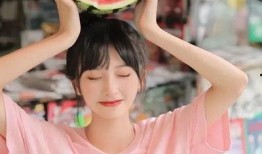 女生网红吃瓜图片真实版,揭秘女生网红的真实一面