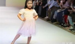 小女孩时装爆料视频下载,揭秘小女孩时装爆料视频